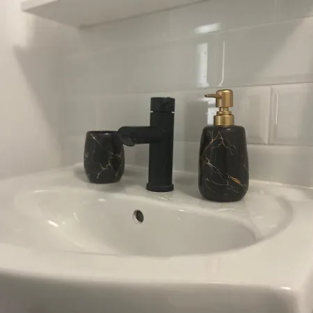Apartamento Garsoniera In Rezidential Bucarest